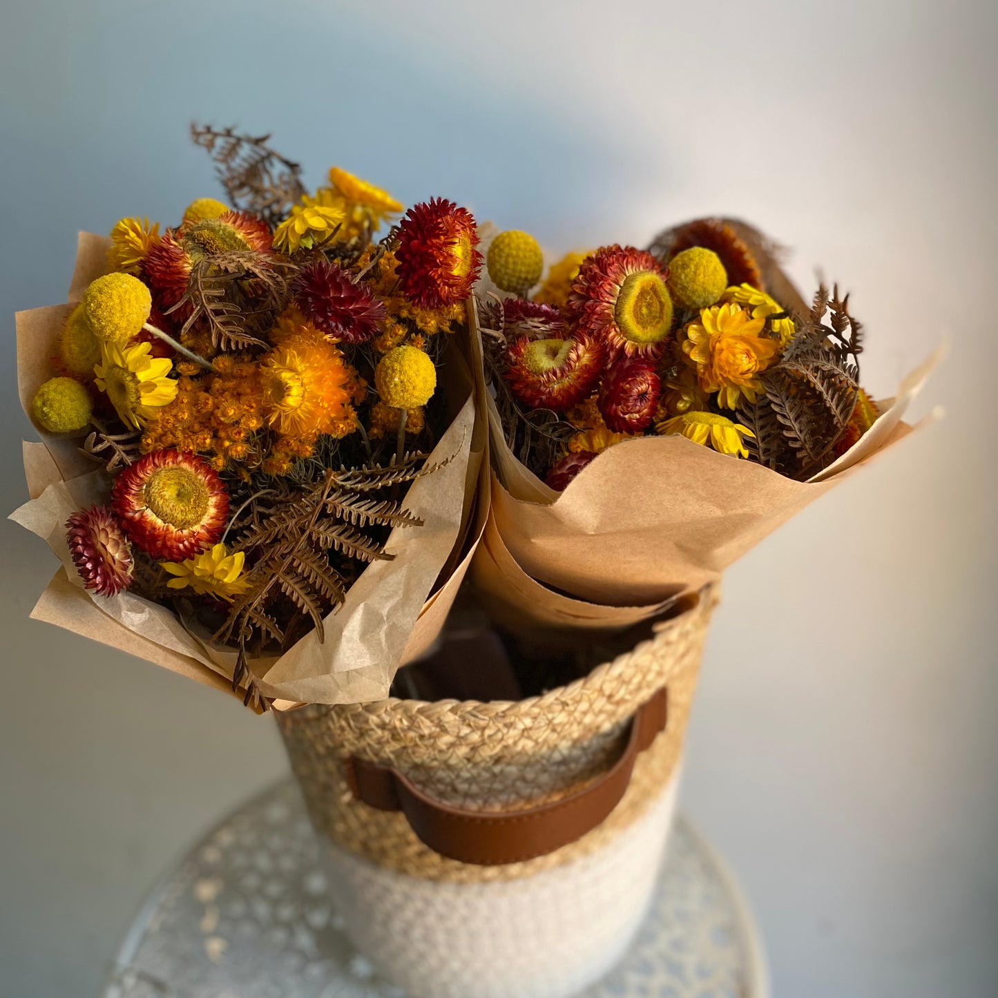 Everlasting Daisy Florist - Small - Warm & Earthy