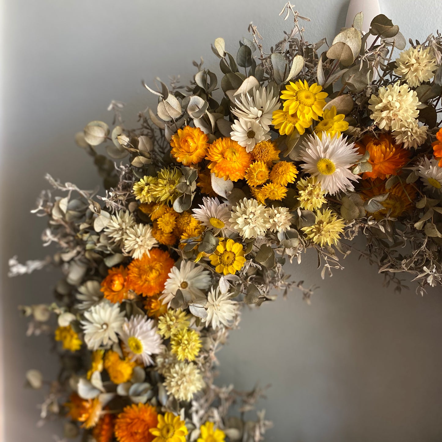 Everlasting Daisy Wreath - Dried Australian Wildflower Wreath - Large - Gold, Silver & White