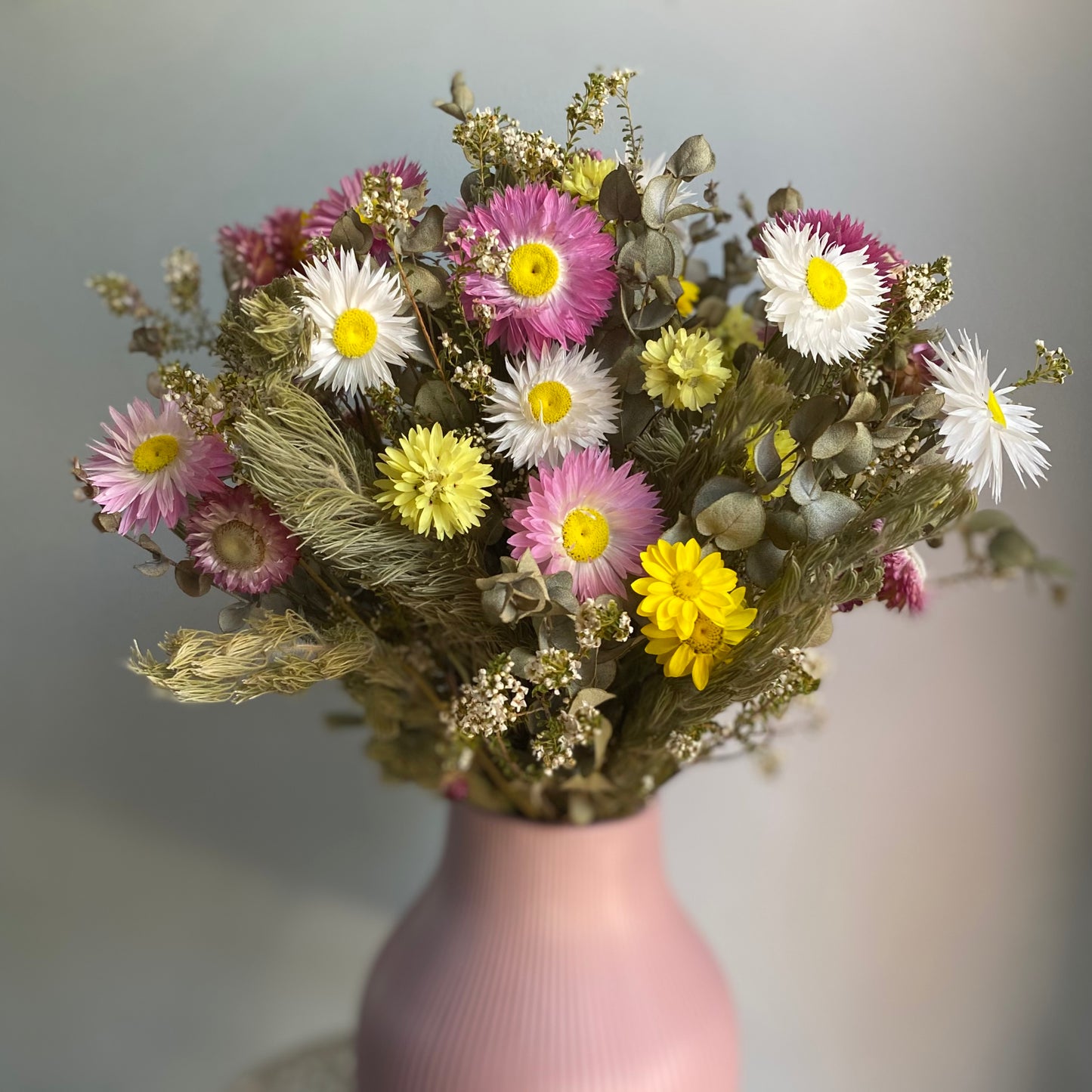 Everlasting Daisy Bouquet - Medium - Vibrant and Colourful