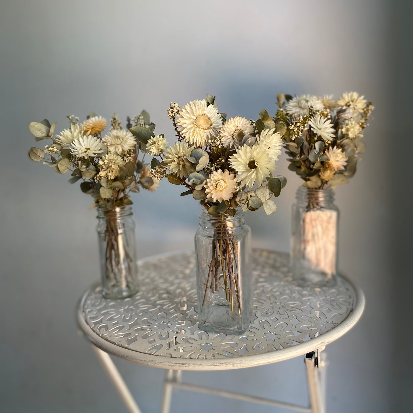 Everlasting Daisy Bouquet - Mini - Soft and Neutral