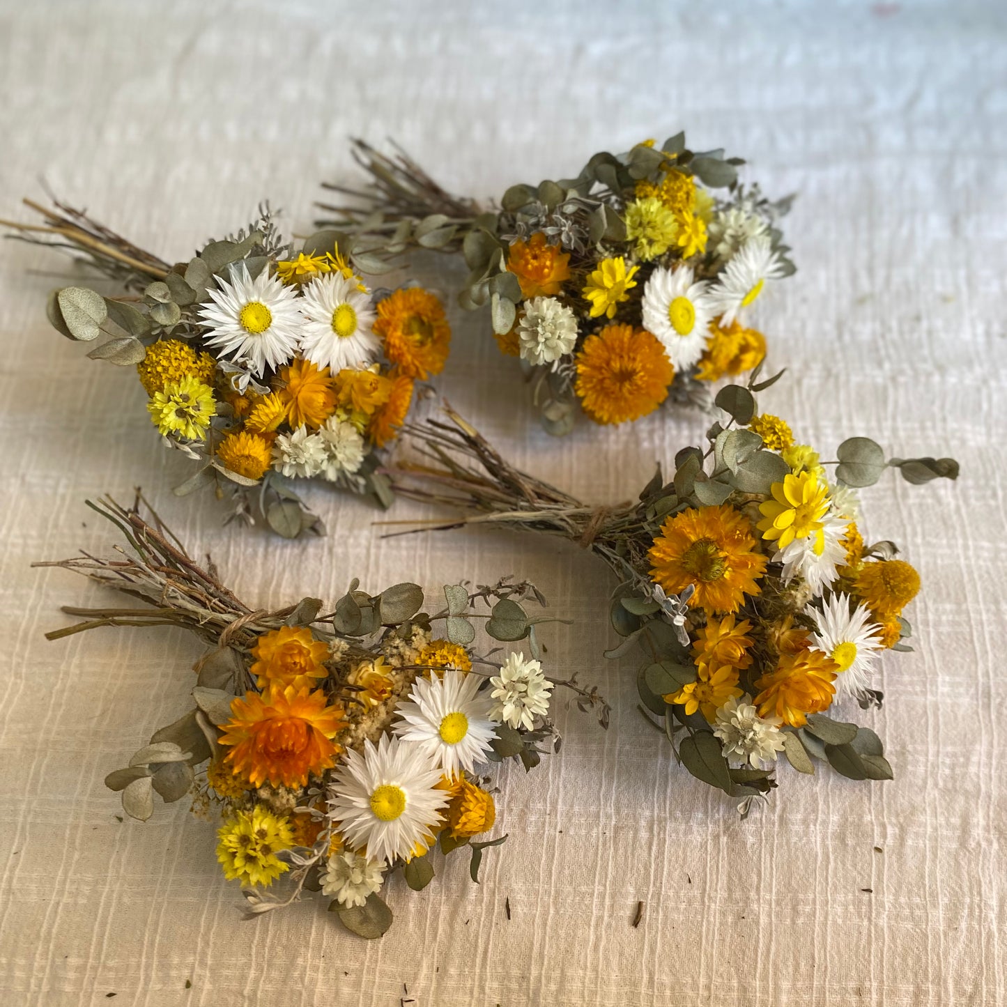 Everlasting Daisy Bouquet - Mini - Sunny & Joyful