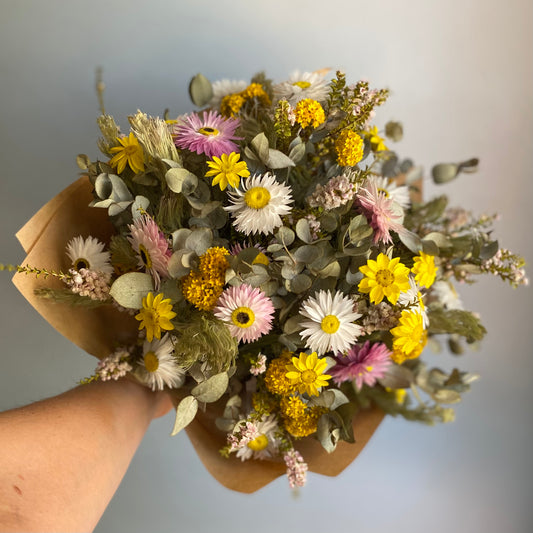 Everlasting Daisy Bouquet - Small - Vibrant and Colourful