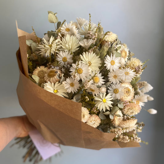 Everlasting Daisy Bouquet - Medium - Soft Neutrals